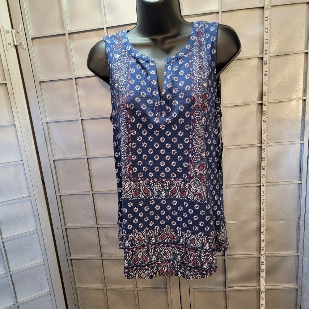 NWT  Lucky Brand small sleeveless blue with red and white floral blouse